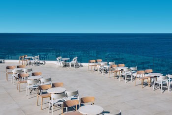 Iberostar Waves Bouganville Playa