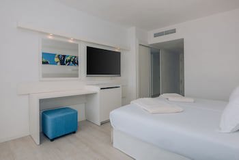 Iberostar Waves Bouganville Playa