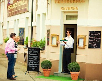 Hotel U Divadla galeri fotoğrafı