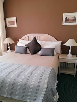Cape Town Beachfront Apartments At Leisure Bay