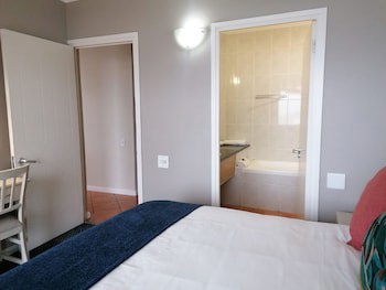 Cape Town Beachfront Apartments At Leisure Bay