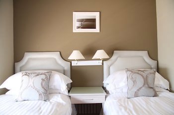 Cape Town Beachfront Apartments At Leisure Bay