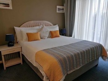 Cape Town Beachfront Apartments At Leisure Bay