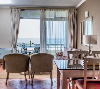 Cape Town Beachfront Apartments At Leisure Bay