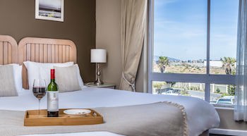 Cape Town Beachfront Apartments At Leisure Bay