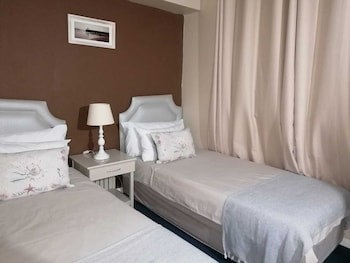 Cape Town Beachfront Apartments At Leisure Bay