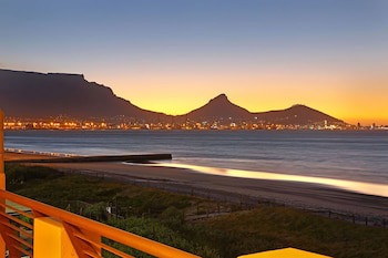 Cape Town Beachfront Apartments At Leisure Bay