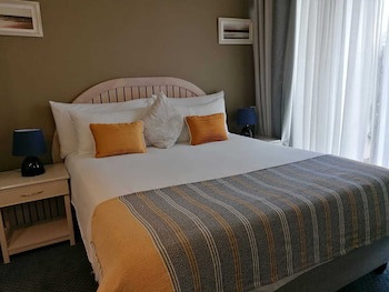 Cape Town Beachfront Apartments At Leisure Bay