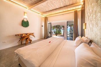 Coral Rocks Hotel & Restaurant