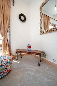 Coral Rocks Hotel & Restaurant