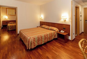 Hotel Tivoli galeri fotoğrafı