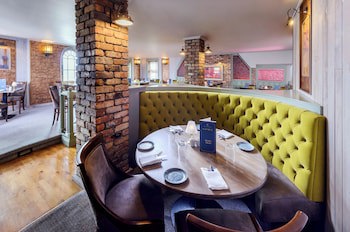 Dromhall Hotel