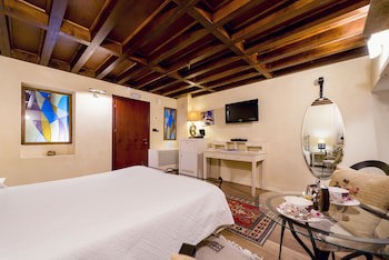 Avalon Boutique Suites Hotel