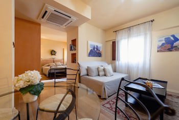 Avalon Boutique Suites Hotel