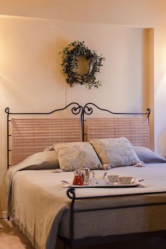 Avalon Boutique Suites Hotel
