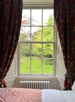 Ashtree House Hotel