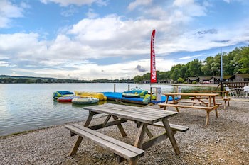 Pine Lake Resort