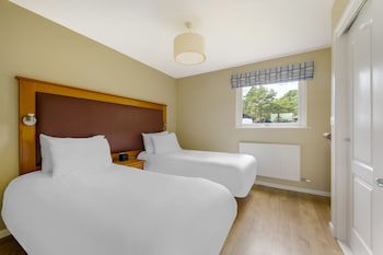 Pine Lake Resort