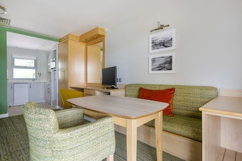 Pine Lake Resort