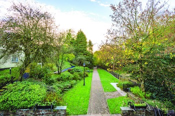 Woodford Bridge Country Club