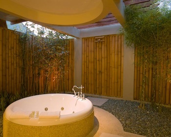 Eskaya Beach Resort And Spa