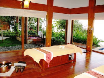 Eskaya Beach Resort And Spa
