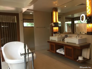 Eskaya Beach Resort And Spa