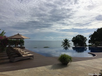 Eskaya Beach Resort And Spa