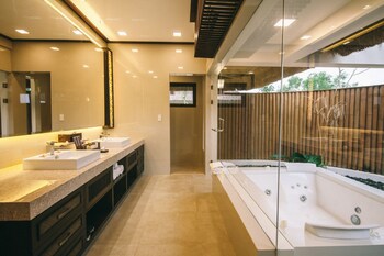 Eskaya Beach Resort And Spa