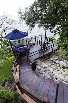 Eskaya Beach Resort And Spa