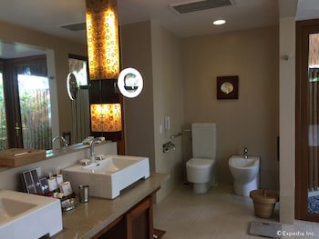 Eskaya Beach Resort And Spa