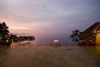 Eskaya Beach Resort And Spa