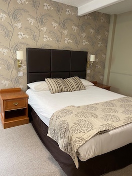 Alton House Hotel