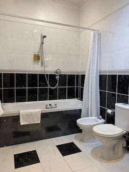 Alton House Hotel