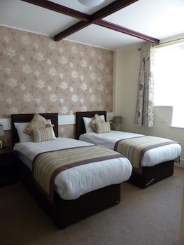 Farnham House Hotel