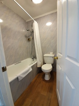 Farnham House Hotel