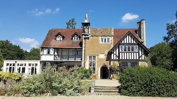 Farnham House Hotel