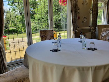 Farnham House Hotel
