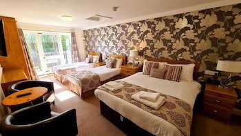 Farnham House Hotel