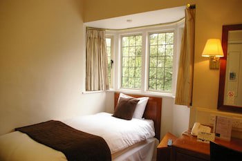 Farnham House Hotel