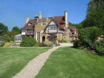 Farnham House Hotel