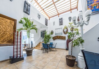 European Life Style Executive Suites & Gallery