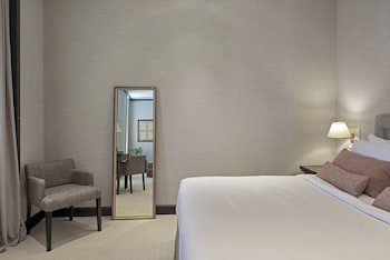 Kefalari Suites