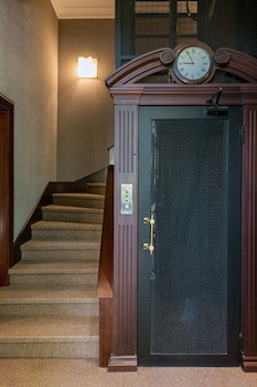 Kefalari Suites