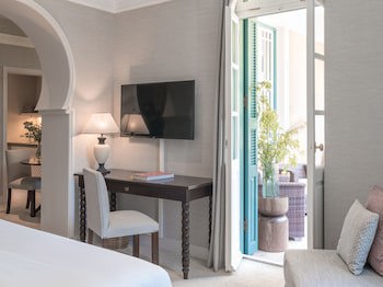 Kefalari Suites