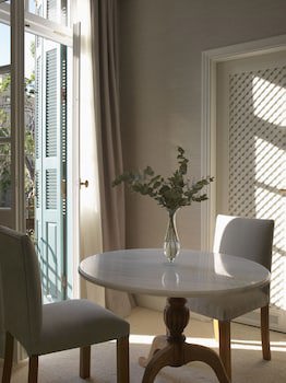 Kefalari Suites