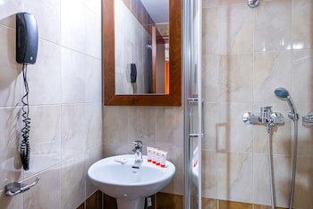 Faros 1 Hotel