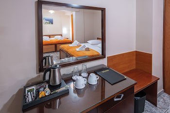 Faros 1 Hotel