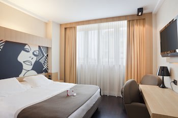 Crowne Plaza Milan City by IHG galeri fotoğrafı