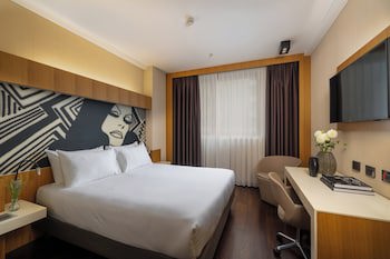 Crowne Plaza Milan City by IHG galeri fotoğrafı